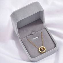 1入組不鏽鋼立方體和羅馬數字設計鍍金項鍊連禮盒,適合作為女性的節日、週年紀念、聖誕節、新年禮物送給重要的人 - 金黃色 - 查看 7