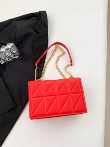 Fashion Lock Buckle Quilted Chain Shoulder Bag For Women, Quilted Diamond Pattern Chain Shoulder Bag With Twist Lock Chain Strap - Red - View 10