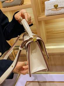 復古pu皮革書包,單一隔層適用於大學生,斜背郵差包 - 白色 - 查看 4