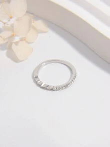 1入組優雅時尚的925純銀人工半圓形戒指,採用中空扭曲設計和飾品,非常適合女士的約會、派對和日常穿搭,展現您的魅力,是很好的飾品和禮物 - 銀色 - 查看 4