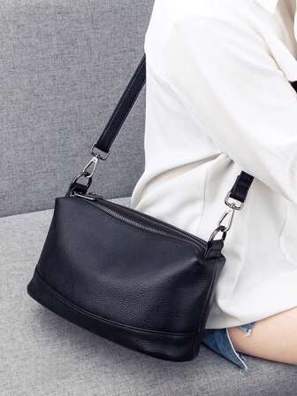 Multi-Pocket Shoulder Bag With Multiple Compartments