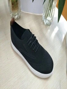 Fashionable Lightweight Breathable Casual Shoes