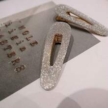 新品來襲,時尚洋蔥粉色丸子頭髮夾適用於所有髮型,適合有劉海的女孩 - 銀色 - 查看 2