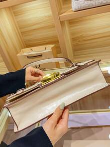 復古pu皮革書包,單一隔層適用於大學生,斜背郵差包 - 白色 - 查看 5