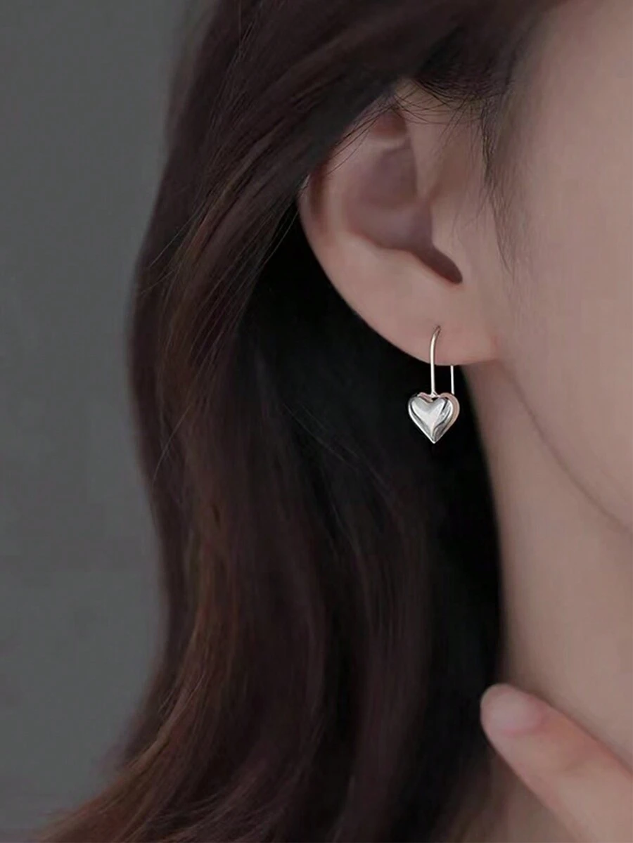 1對s925純銀心形掛釦耳環,極簡設計風格和冷色調適合女性的日常穿戴,作為新年/情人節禮物 - 心形 - 查看 1