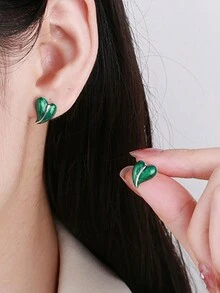 925純銀時尚3d心形耳釘（綠銹填充效果）,男女兼用日常佩戴風格 - YW1548 - 查看 5