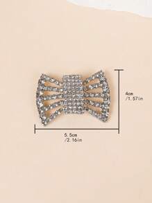 1對水晶蝴蝶形鑽石鑲嵌銅合金鞋扣,適合於女性鞋子的各種部位（鞋頭,鞋跟等）的理想裝飾品 - 銀色 - 查看 2