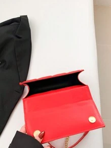 Fashion Lock Buckle Quilted Chain Shoulder Bag For Women, Quilted Diamond Pattern Chain Shoulder Bag With Twist Lock Chain Strap - Red - View 11