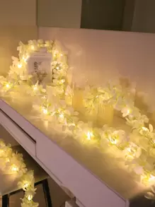 1入組20 LED 1.5米5瓣梅花銅線串燈，適用於室內房間裝飾，春節氛圍，派對和婚禮裝飾，四季皆宜 - 白色花朵 - 查看 6