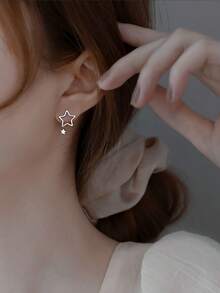 1pair Personalized Pentagram Design Earrings With Versatile Style - Silver - View 2