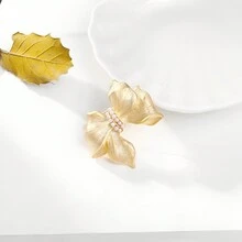 1pc Korean Fashion Bow Design Women's Brooch Pearl Decoration Pin Accessories - Gold - View 3