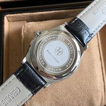 Pablo Raez 1支優雅的夫妻石英手錶,銀色304不銹鋼錶殼,阿拉伯數字,黑色日曆盤,真皮錶帶,休閒耐水電子手錶,適合工作和日常生活,高端情侶/友誼/家庭禮物 - 銀色 - 查看 10