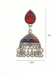 A Pair Of Retro Stud Earrings With Small Water Drop-Shaped Designs, Set With Diamonds And Adorned With Bells, Suitable For Ladies To Wear In Daily Life.