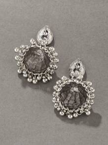 A Pair Of Retro Stud Earrings With Small Water Drop-Shaped Designs, Set With Diamonds And Adorned With Bells, Suitable For Ladies To Wear In Daily Life.
