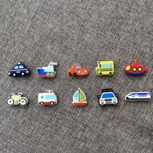 10入組交通工具主題鞋墊,歐美、韓國和日本時尚穿梭鞋飾品 - 彩色 - 查看 2