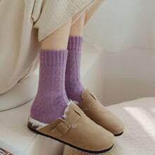 2雙單一尺寸紫色心形刺繡加厚針織暖和中筒女襪,2024年新年和情人節活動用襪子 - 紫色 - 查看 3