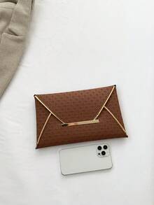 2024 Spring Europe And America Fashionable Envelope Bag, Solid Color Personalized Clutch, Chic And Simple Women's Bag - Brown - View 6