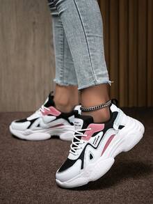 女款運動鞋舒適輕量休閒跑鞋,透氣網布時尚運動鞋適用於戶外徒步和行走 - 黑與白 - 查看 9