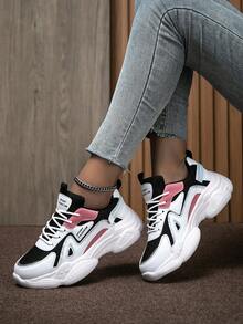 女款運動鞋舒適輕量休閒跑鞋,透氣網布時尚運動鞋適用於戶外徒步和行走 - 黑與白 - 查看 7