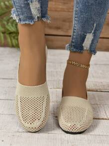 Summer Hollow Out Breathable Old Beijing Cloth Shoes For Women With Non-Slip Soft Sole, Middle-Aged And Elderly Flats - Khaki - View 3