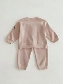Conjunto de outfit de niña bebé que incluye sudadera de punto de gofre con bordado de ramo y estilo colegial - Rosa - Ver 11