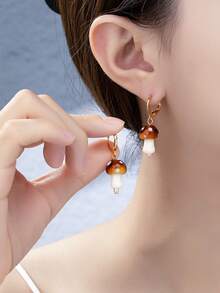 1對時尚簡約風格度假蘑菇形吊墜耳環 - 菇耳墜 - 查看 4