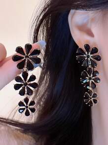 1 Par De Aretes Con Forma De Flor Negra - Negro - Ver 1