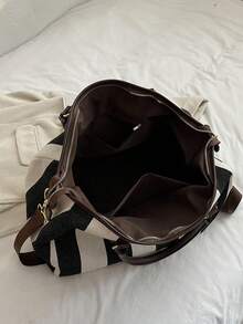 潮流女包，2023新款大容量单肩包，通勤风格，独特休闲设计，简约时尚，PU与帆布混合材质，条纹设计，手感舒适；拉链开合，可调节可拆卸长肩带，精致五金配件，宽敞舒适，手提和斜挎包，非常适合旅行，秋冬季 - 棕色 - 查看 5