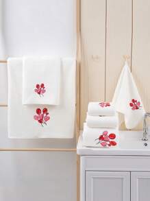 1pc Coral Fleece Solid Color Heart/Love Embroidery Bath Towel Or Hand Towel, Super Absorbent Microfiber, Romantic Gift For Couples, Wedding Decoration