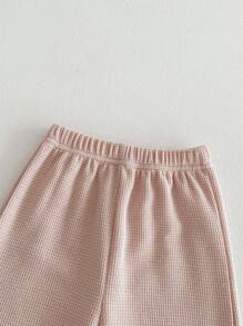 Conjunto de outfit de niña bebé que incluye sudadera de punto de gofre con bordado de ramo y estilo colegial - Rosa - Ver 7