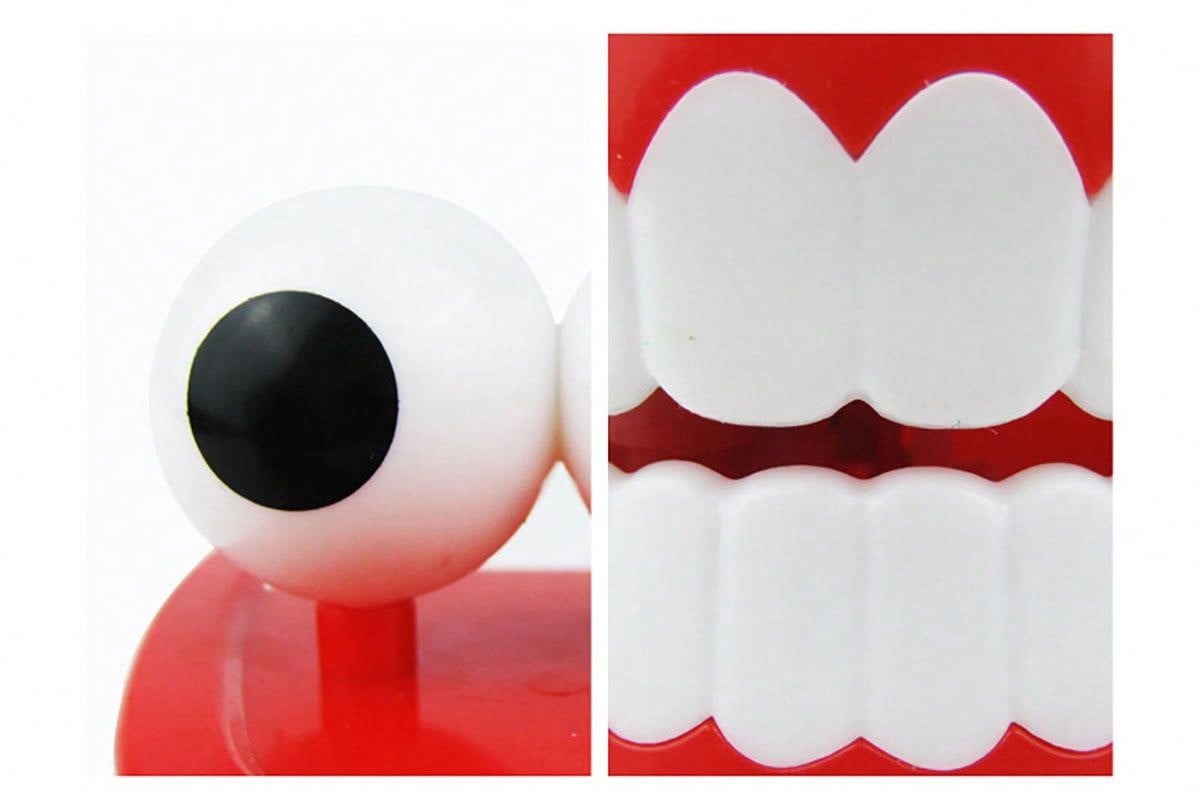 1pcFunny Big Teeth, Clockwork Teeth, Creative New And Unique Prank