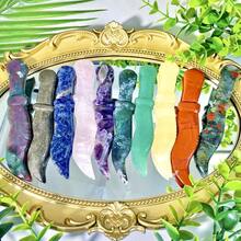 1 件隨機多材質彎刀匕首天然水晶雕刻、寶石首飾、閃光、治療水晶、生日禮物、女性禮物、萬聖節禮物、聖誕禮物、家居裝飾、派對裝飾。 - 彩色 - 查看 9