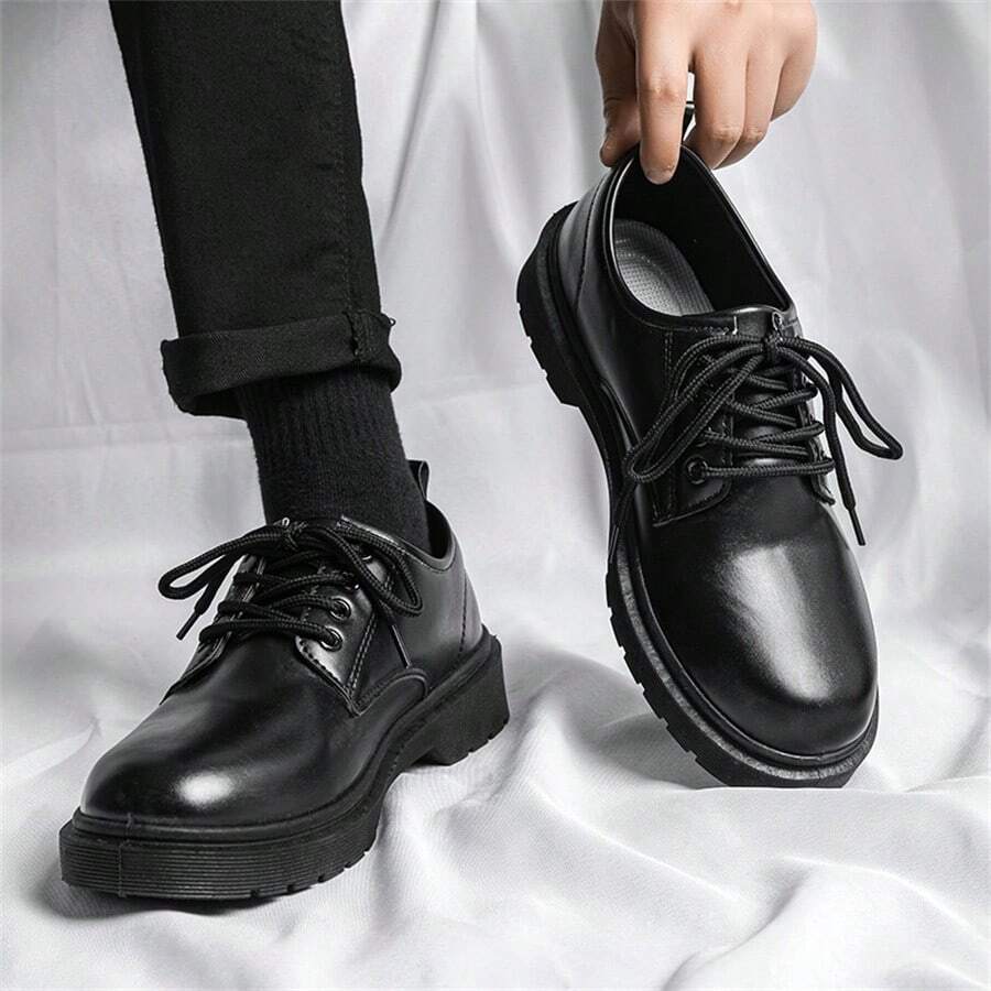 Men's Low Cut Lace-Up Casual And Business Oxford Shoes - Black - View 1