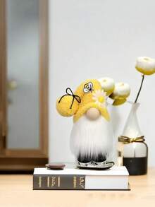 1pc Gnome Plaid Sunflower Gabardine Doll,Nordic Gnome Land Faceless Doll Figurine Home Desk Ornament Decor Farmhouse Ornaments - Yellow - View 4