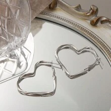 2pcs Fashionable Silver Design Inspiring Asymmetrical Hollow Out Heart Hoop Earrings Suitable For Women's Daily Wear, Dating, Party Etc. - Silver - View 4