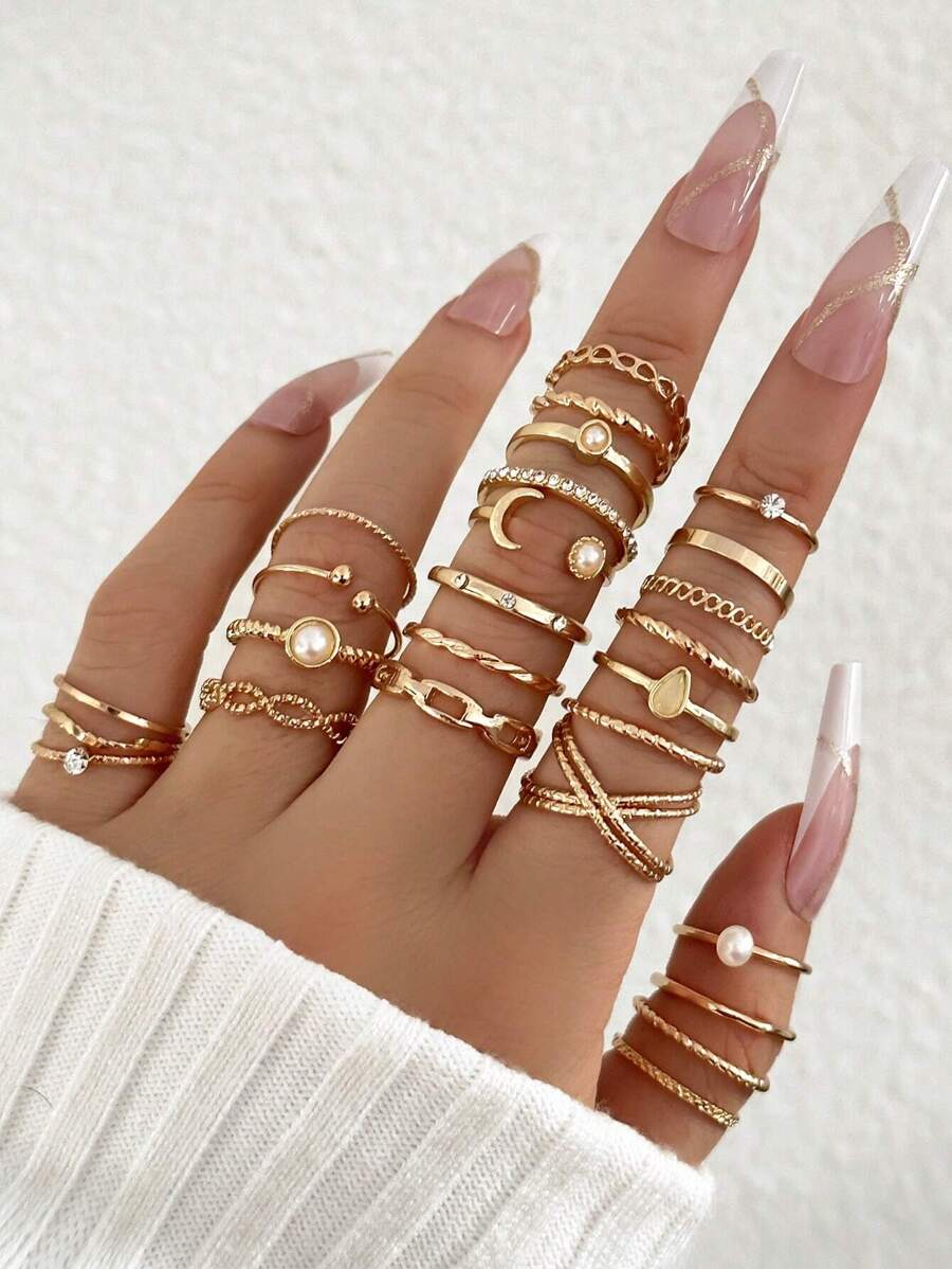 26入奢華又輕盈的混搭幾何戒指，飾有鑽石、假珍珠、太陽和月亮圖案，適合女性日常配戴 - 金色 - 查看 1