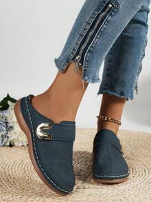 2023女士厚底鞋，採用魔鬼氈封口設計，附有金屬扣和封閉式鞋頭 - 藏蓝色 - 查看 5