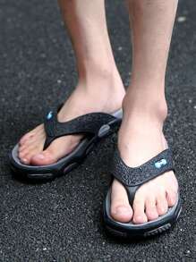 Men's Summer Casual Minimalist Massage Sole Flip Flops With Body Function Design, Two-Tone - Grey - View 2