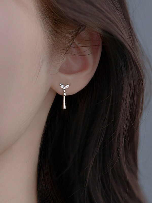 ELSEDES 1雙時尚和獨特S925銀樹葉形狀耳環帶閃閃發光多面寶石鑲嵌,完美適用於女性夏天,日常穿著和派對穿戴