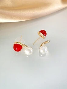 1pair Fashionable Vintage Resin Ruby & Pearl Decor Round Ball Shaped Stud Earrings For Women - Multicolor - View 3