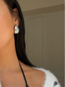 4pcs/Set New Arrival Gold And Silver Combination Ladies' Stud Earrings Suitable For Daily Wear