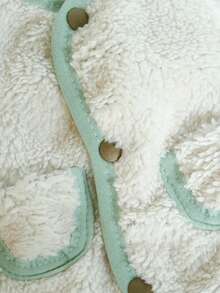 1 Miếng Quần áo thú cưng Đối với Nhỏ bé Và Trung bình Chó Và Mèo , Ấm áp , Thoải mái , Mềm mại , Lông Áo vest - Với Màu xanh lá Cắt tỉa - Nhiều màu - Xem 8