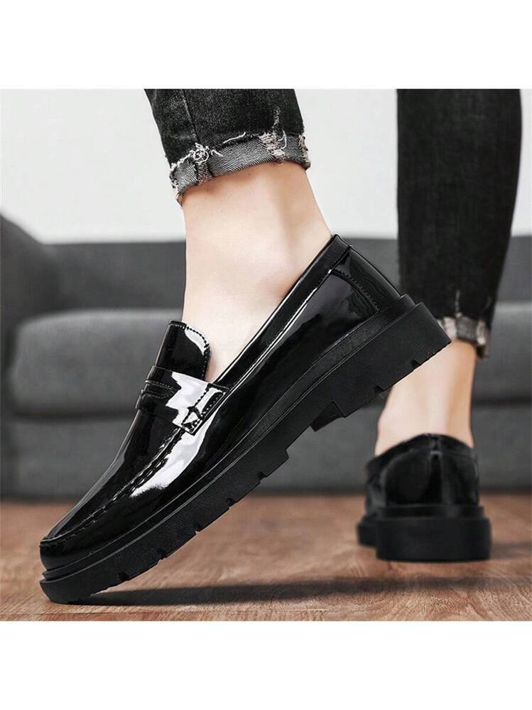 patent leather women's dress shoes Easy Spirit Darlene Dress Loafers main image 0