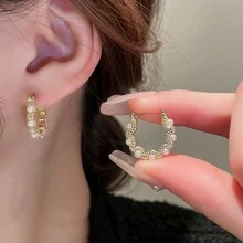 1 对复古风格高端仿珍珠装饰镂空圆形耳钉 - 金黃色 - 查看 2