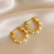 1 对复古风格高端仿珍珠装饰镂空圆形耳钉 - 金黃色 - 查看 1