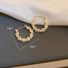 1 对复古风格高端仿珍珠装饰镂空圆形耳钉 - 金黃色 - 查看 5