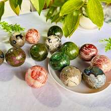 1pc Natural Crystal Ball, Emerald Ruby, Rhyolite, Fluorescent Agate Sphere For Office Home Decoration, Flame, Bright Objects, Spiritual Healing, Mental Energy, Meditation, Gift - 1PC 2.3-2.6inch Natural Material Crystal Ball - View 2