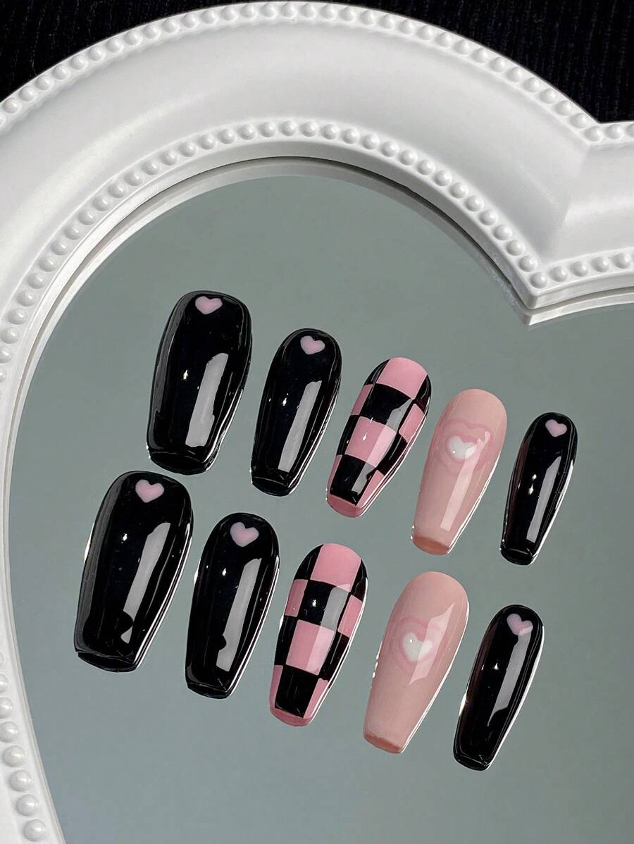 10入組/套中長款T形手工假指甲，黑色和粉色，甜美風格，手繪心形、棋盤和格子圖案，時尚潮流的美甲套裝，適用於節日、派對和日常穿著。 - 彩色 - 查看 1