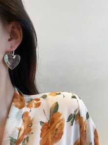 1pair Metallic Heart Shaped Hoop Earrings With Silver Needle, Ideal Valentine's Day Gift - Silver - View 3