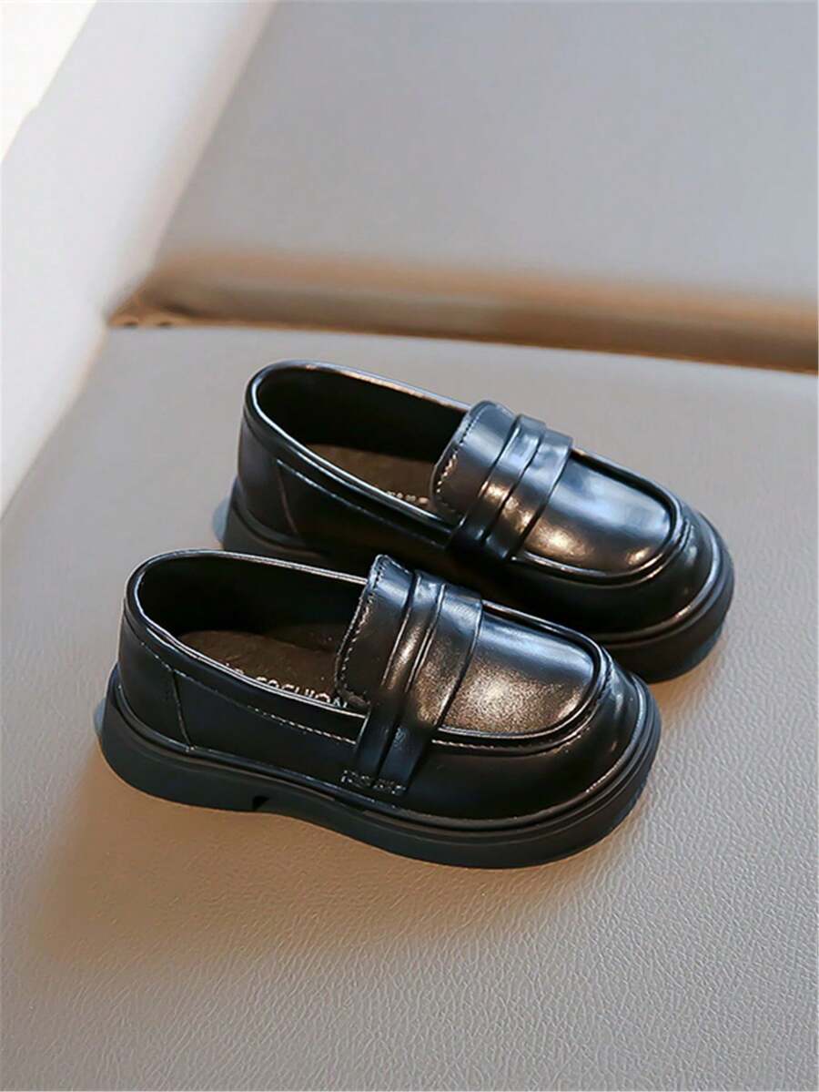 女童学院风皮革休闲鞋，一脚蹬设计，软底 - 黑色 - 查看 1